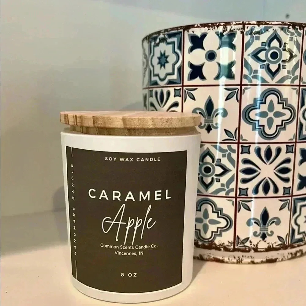 🕯️🕯️Hand Made 7 oz hand poured candle with 100% soy wax & wooden wick - Picture 2 of 14